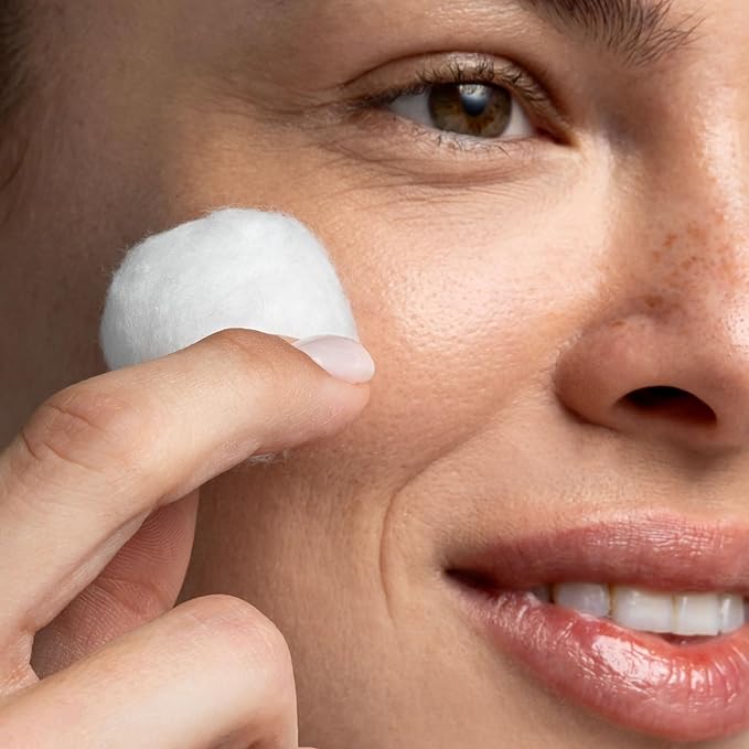 Cliganic Organic Super Jumbo Cotton Balls (200 Count) - Hypoallergenic, Absorbent, Large Size, 100% Pure (Packaging May Vary) (Pack of 2)